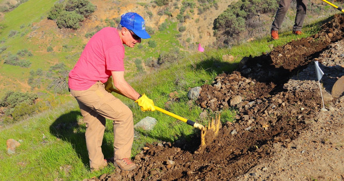 MOCR - Volunteer trail building - K-Hill - 2023-02 - 10-1